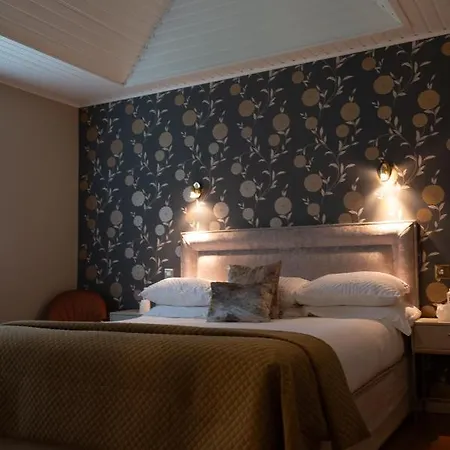 Adare 3* Galway