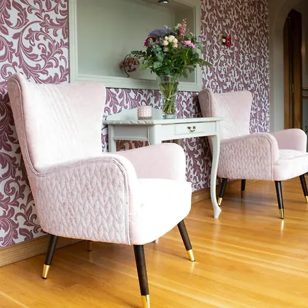 Πανσιόν Adare Γκάλγουεϊ